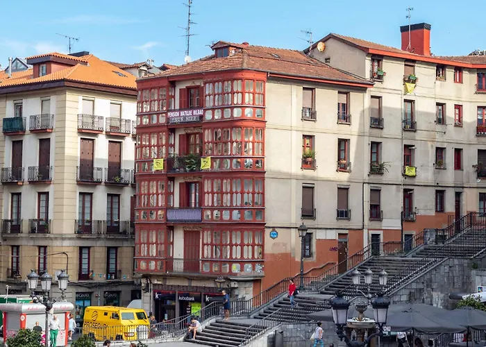 Plaza Unamuno - Casco Viejo - Parking Opcional