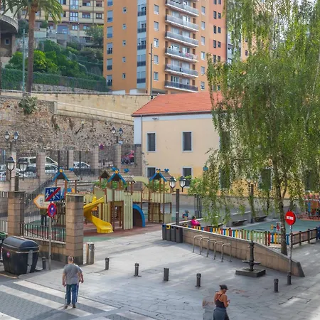 Plaza Unamuno - Casco Viejo - Parking Opcional بلباو